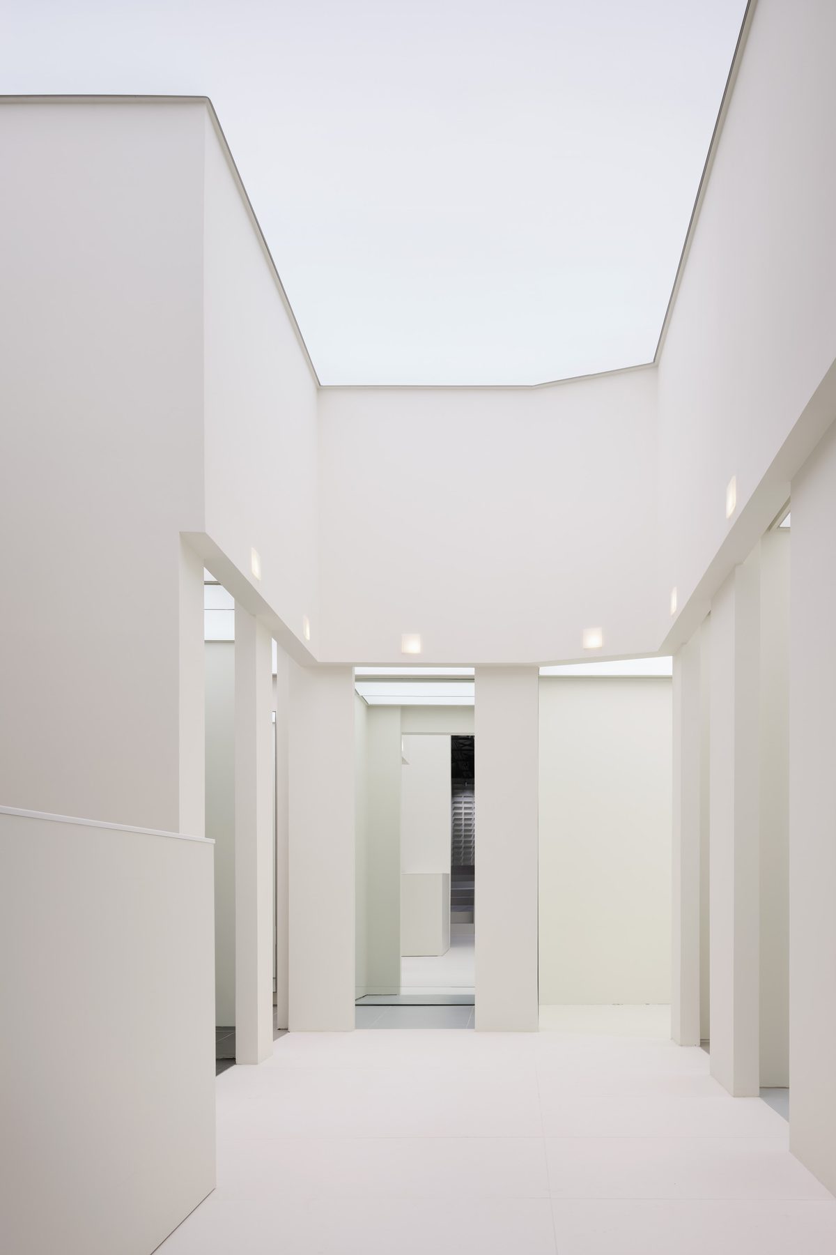 Musinsa Seongsu white corridor